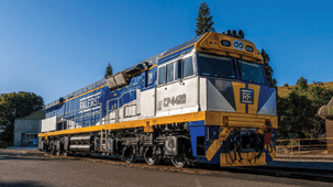 CF442 locomotive leasing rail first