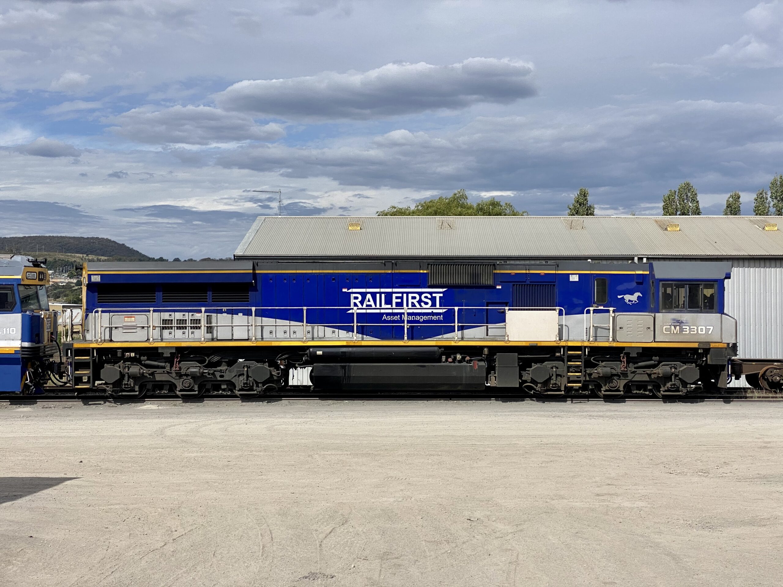 CM3307 locomotive leasing logistic rail first